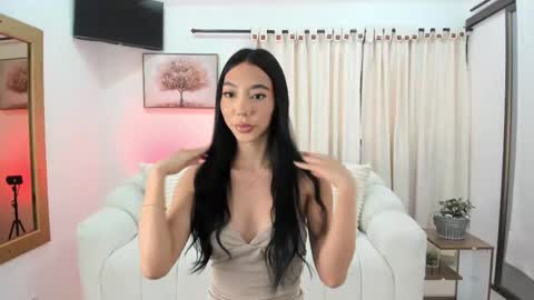 Snapshot of isabellalux_ chatting on 02/11/26, 01:49 ISABELLA online show from 02/11/26, 01:49