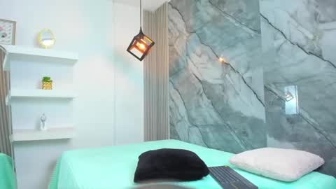 isabellamonet online show from 05/08/26, 08:03