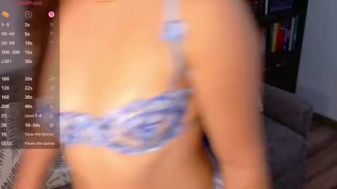 Snapshot of isabellamonroee chatting on 07/04/26, 02:51 Isabella Monroee online show from 07/04/26, 02:51