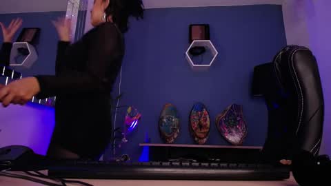 Snapshot of isabellamontier chatting on 03/09/25, 01:46 Isabella Montier online show from 03/09/25, 01:46