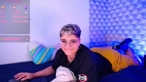 Snapshot of isabellamoutt chatting on 02/02/25, 11:32 Isabella Mout online show from 02/02/25, 11:32