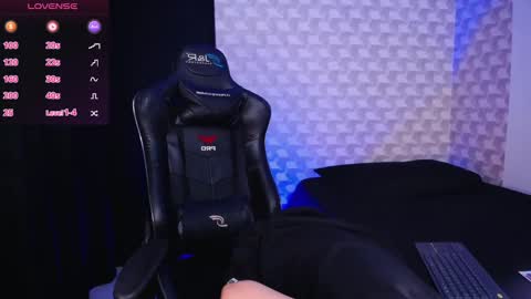 Snapshot of isabellamoutt chatting on 02/22/25, 01:44 Isabella Mout online show from 02/22/25, 01:44