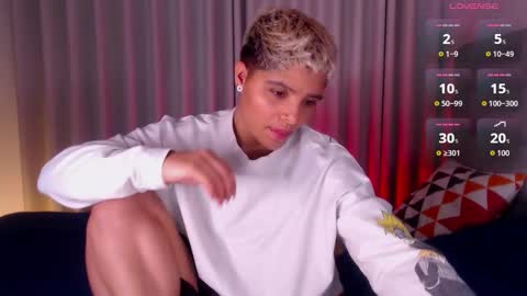 Snapshot of isabellamoutt chatting on 12/05/25, 07:21 Isabella Mout online show from 12/05/25, 07:21