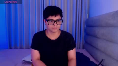 Isabella Mout  online show from 02/13/26, 06:15