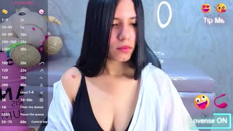 Snapshot of isabellanoir_a chatting on 02/08/26, 01:03 Isa online show from 02/08/26, 01:03