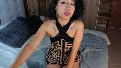 Snapshot of isabellapaz90 chatting on 04/10/26, 12:10 Isabela Paz online show from 04/10/26, 12:10