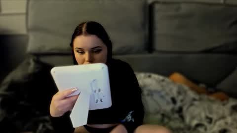 Snapshot of isabellaprincess21 chatting on 09/18/25, 10:01 Isabella online show from 09/18/25, 10:01