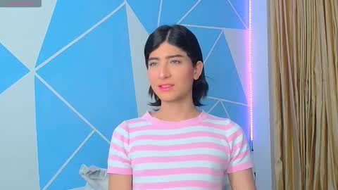 ISABELLA QUEENS  online show from 02/13/26, 08:49