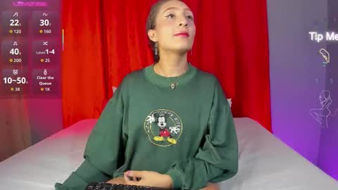 Isabella online show from 12/20/25, 10:06