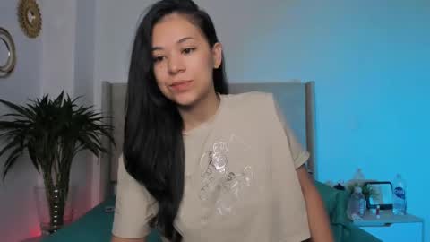 Snapshot of isabellediaz chatting on 02/27/25, 11:31 Isabelle Diaz online show from 02/27/25, 11:31