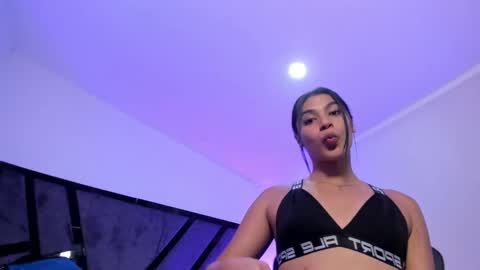 Snapshot of isabellefoxx chatting on 09/12/25, 10:54 Isa online show from 09/12/25, 10:54