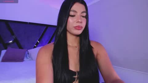 Snapshot of isabellefoxx chatting on 10/13/25, 09:48 Isa online show from 10/13/25, 09:48