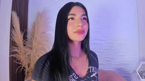 Isa online show from 12/16/25, 09:53