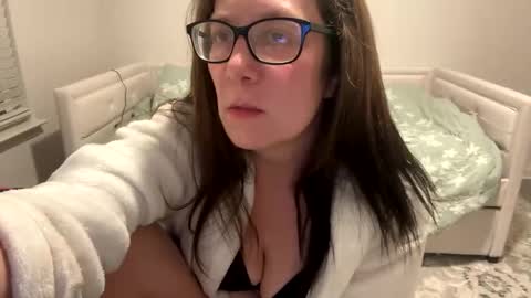 isabellenoela online show from 01/17/25, 02:18