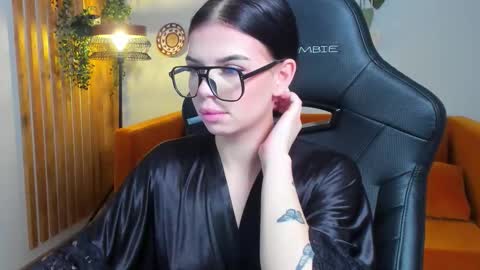 isabellevale online show from 10/06/25, 06:38