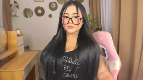 Snapshot of isabellizacums chatting on 02/25/26, 08:02 isabelliza princess online show from 02/25/26, 08:02