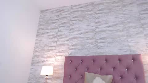 Snapshot of isabellmendez_ chatting on 12/11/24, 04:28 IsabellMendez online show from 12/11/24, 04:28