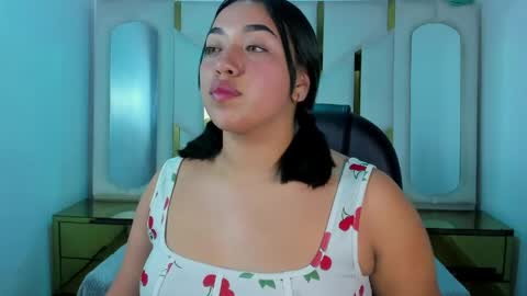 Snapshot of isabellrodriguez18 chatting on 05/28/26, 04:10 isabellrodriguez18 online show from 05/28/26, 04:10