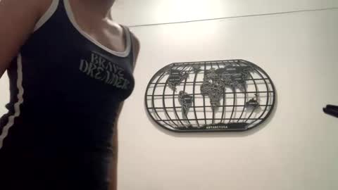 Isa online show from 12/19/24, 02:56