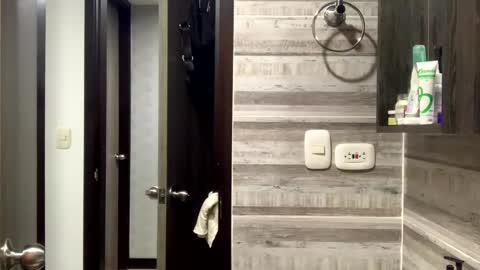 Isa online show from 09/14/25, 01:05