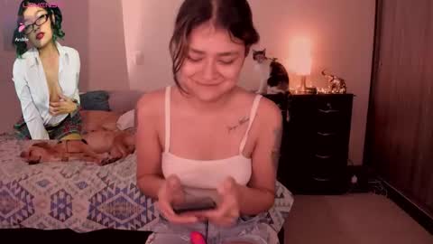 Snapshot of isabelprietoo chatting on 01/07/26, 05:15 Isa online show from 01/07/26, 05:15