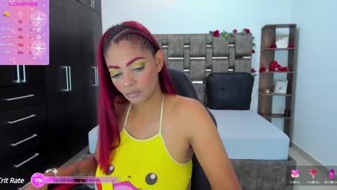 Snapshot of isabelreyes_ chatting on 02/07/25, 03:55 Hi mi name is Isabel online show from 02/07/25, 03:55