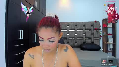 Snapshot of isabelreyes_ chatting on 09/20/25, 02:07 Hi mi name is Isabel online show from 09/20/25, 02:07