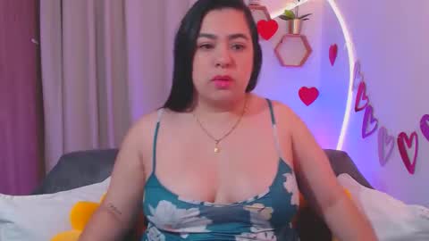 Snapshot of isabum_ chatting on 02/26/26, 12:04 Isa online show from 02/26/26, 12:04