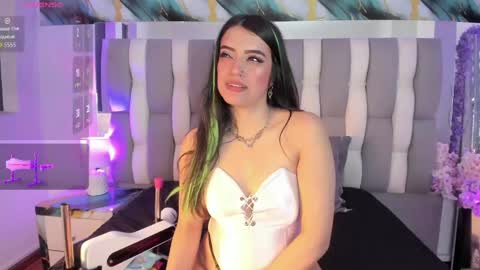 Isa online show from 04/23/26, 05:41