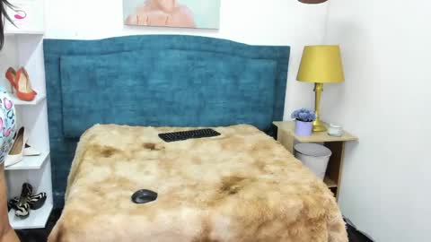 Isabel online show from 04/16/26, 12:39