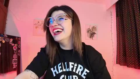 Isabella Ferrer online show from 11/26/25, 04:24