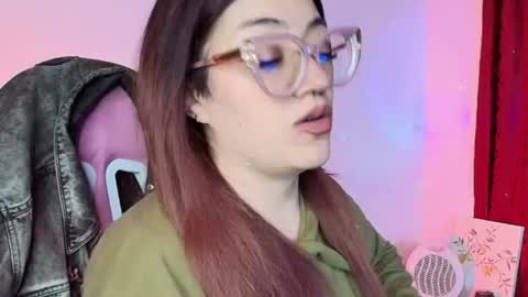 Snapshot of isaferrer06 chatting on 07/03/26, 06:53 Isabella Ferrer online show from 07/03/26, 06:53