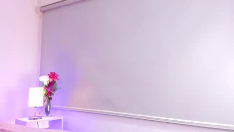 isameow online show from 10/24/25, 01:13