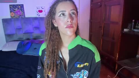 Isabela  online show from 09/10/25, 06:13