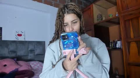 Isabela  online show from 09/26/25, 03:32