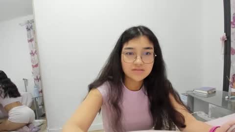 Isa Suarez online show from 03/02/26, 06:15