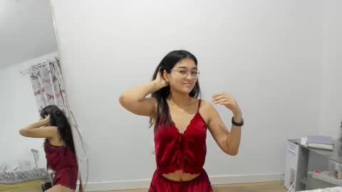 Isa Suarez online show from 03/31/26, 09:15