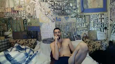 Snapshot of ischam187 chatting on 09/12/25, 02:06 ischam187 online show from 09/12/25, 02:06