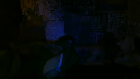 Snapshot of ischam187 chatting on 10/15/25, 03:28 ischam187 online show from 10/15/25, 03:28