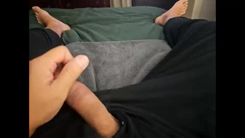 Snapshot of iscrewinutibolt chatting on 02/12/25, 03:51 Carlos online show from 02/12/25, 03:51