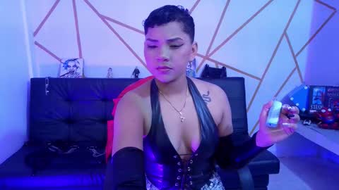 isabela online show from 09/15/25, 03:28