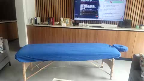 Snapshot of iselayebra chatting on 11/23/25, 06:08 isela online show from 11/23/25, 06:08