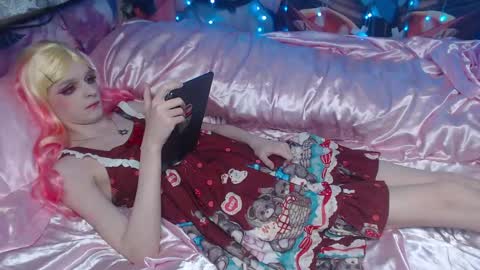 Sele online show from 04/25/26, 10:51