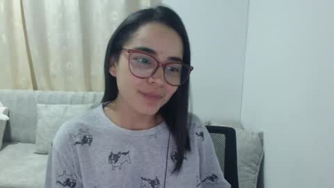 Emma online show from 04/02/26, 04:54