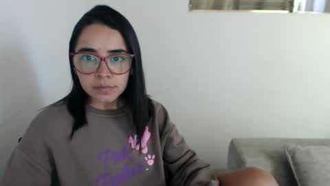 Snapshot of isemma chatting on 06/11/26, 02:59 Emma online show from 06/11/26, 02:59