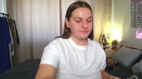 Snapshot of isingle_mom chatting on 04/30/26, 08:20 isingle_mom online show from 04/30/26, 08:20