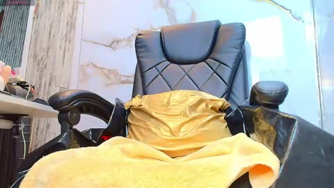 Isis car0lina online show from 04/23/26, 12:29