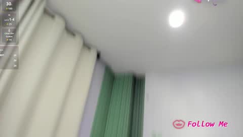 Snapshot of isis_loraine_ chatting on 03/02/25, 06:05 ISIS online show from 03/02/25, 06:05