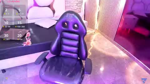 isis_tay1 online show from 06/15/26, 03:20
