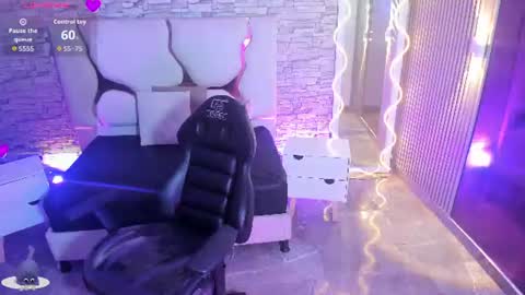 isis_tay1 online show from 07/07/26, 07:23